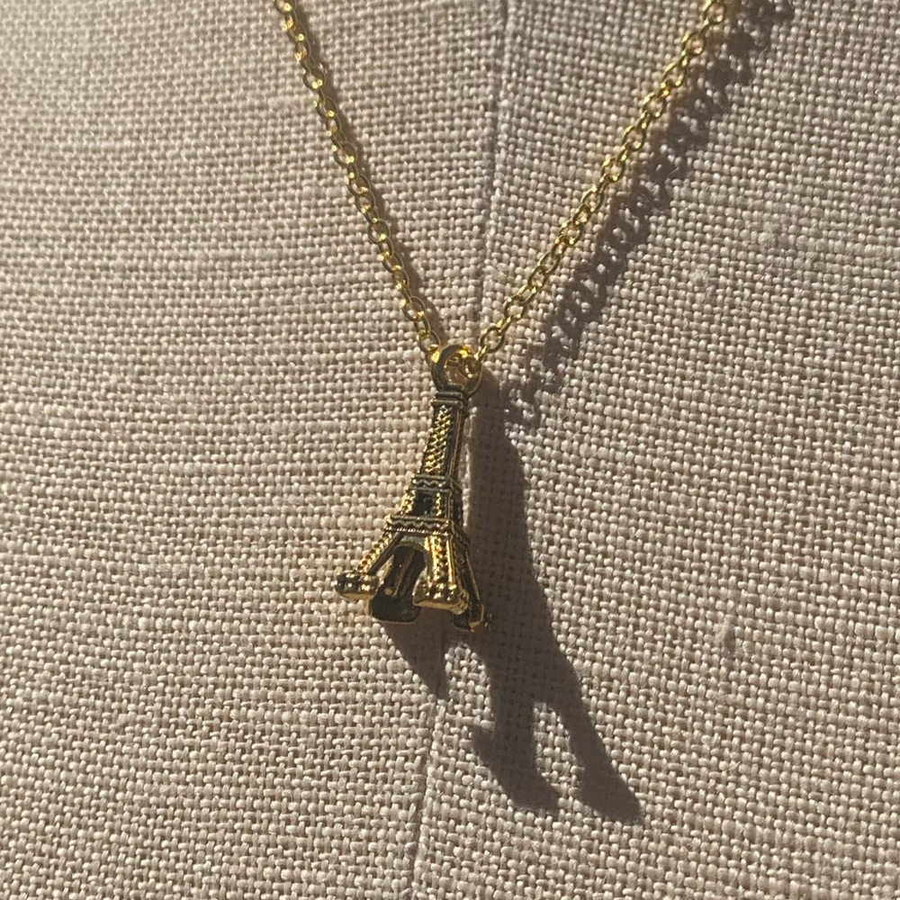 NWT Sterling Silver Plated Chain with Eiffel Tower Charm Necklace - Picture 5 of 10